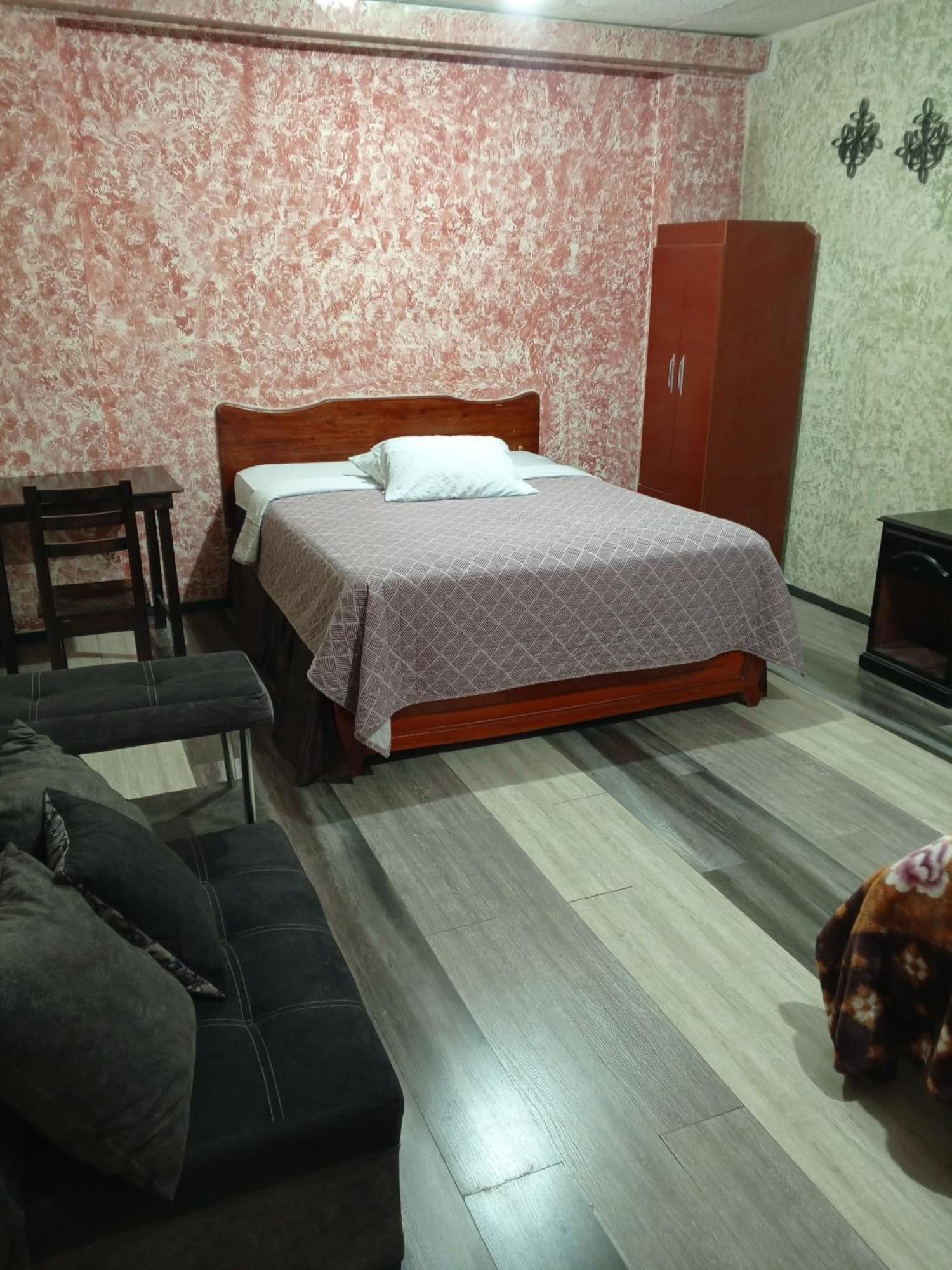 La Perla Cuencana Hostal Екстер'єр фото